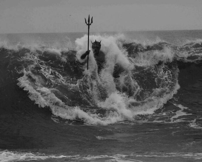 That Statue Of Neptune In Spain Looks Like It Means Business