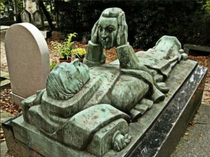 Grave Of Fernand Arbelot Looking Like A Real-Life Soap Opera Scene