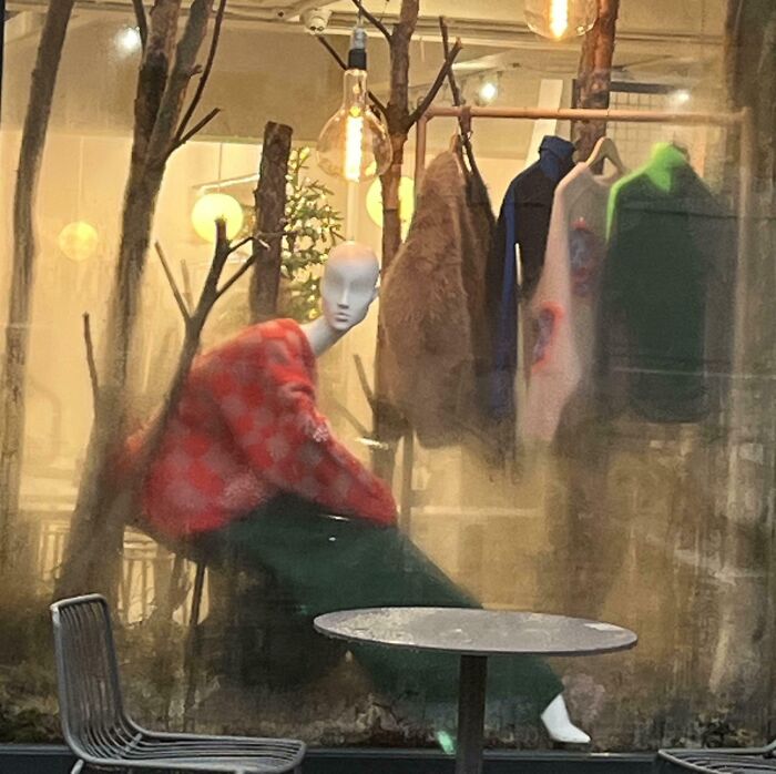 What’s Up With This Mannequin?