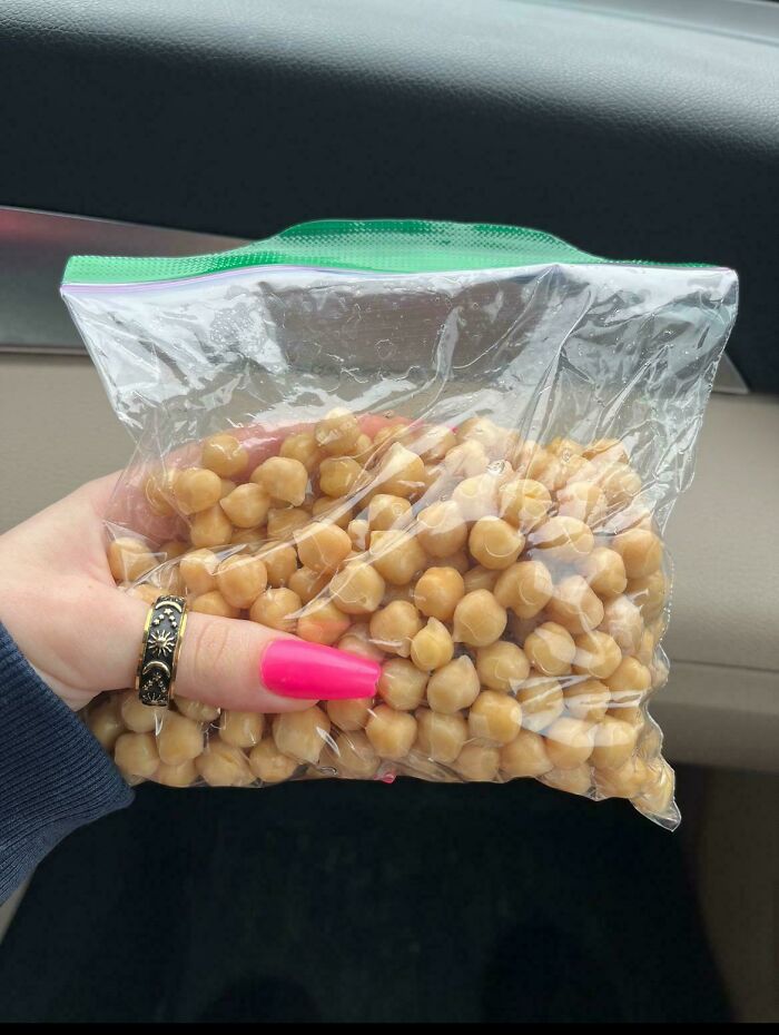 Chickpeas In A Bag. Ingredients: Chickpeas & Bag.