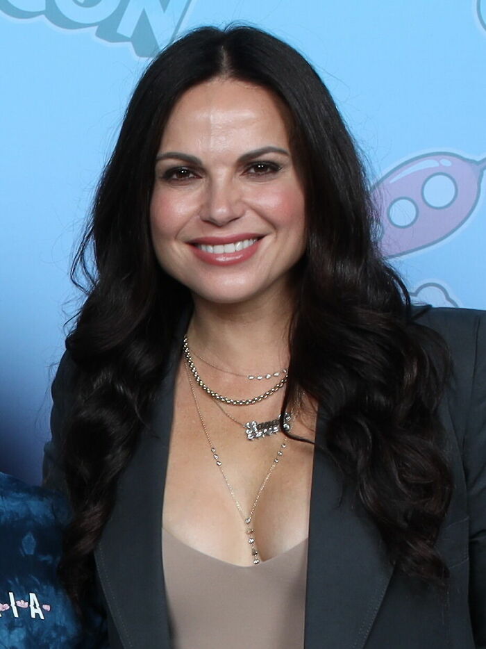 Lana Parrilla: The Evil Queen Who Speaks Spanish Like a Pro