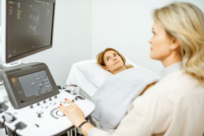 Wait, They Actually Shared That?! 40+ Gynecologist Stories That'll Make You Cringe and Laugh