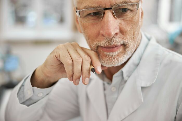 Wait, They Actually Shared That?! 40+ Gynecologist Stories That'll Make You Cringe and Laugh