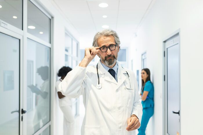 Wait, They Actually Shared That?! 40+ Gynecologist Stories That'll Make You Cringe and Laugh