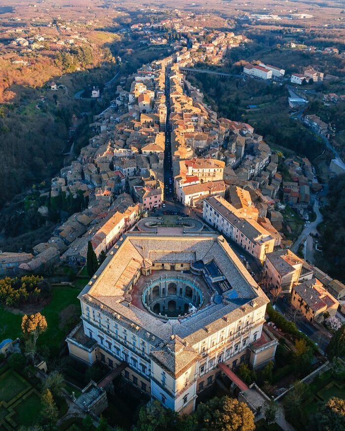 "Palazzo Farnese"