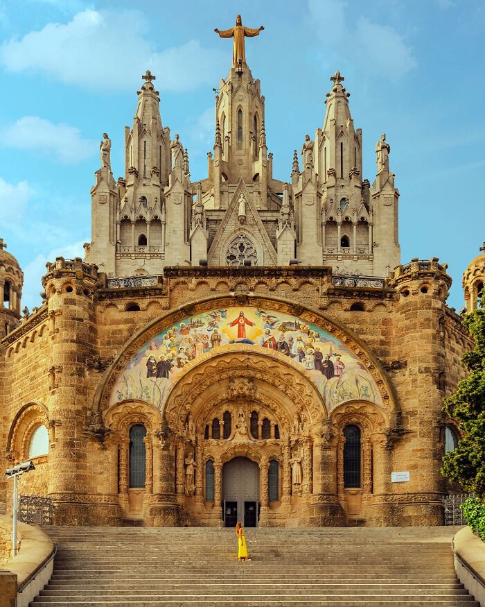 "Temple Expiatori Del Sagrat Cor"