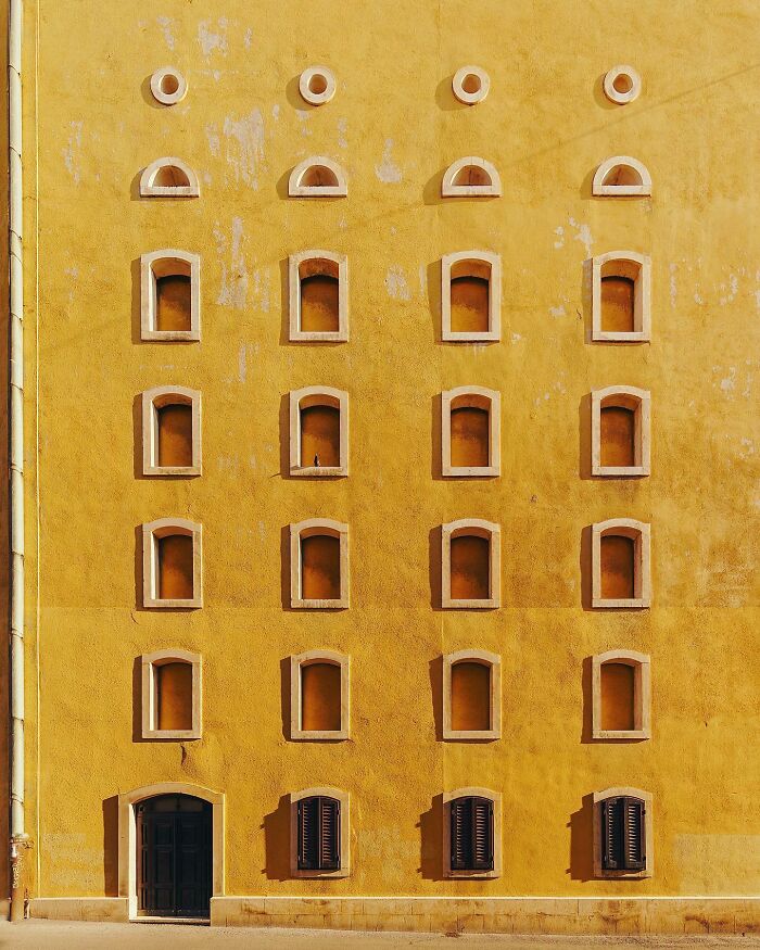 "Split Façades V"