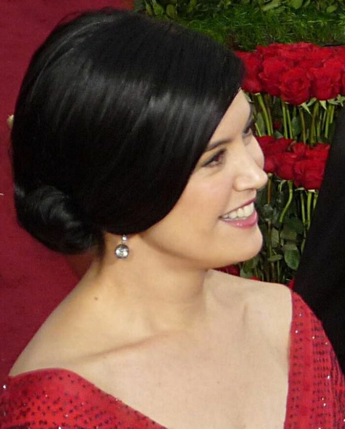 Phoebe Cates: ‘80s Icon and Shop Boss, Age 63