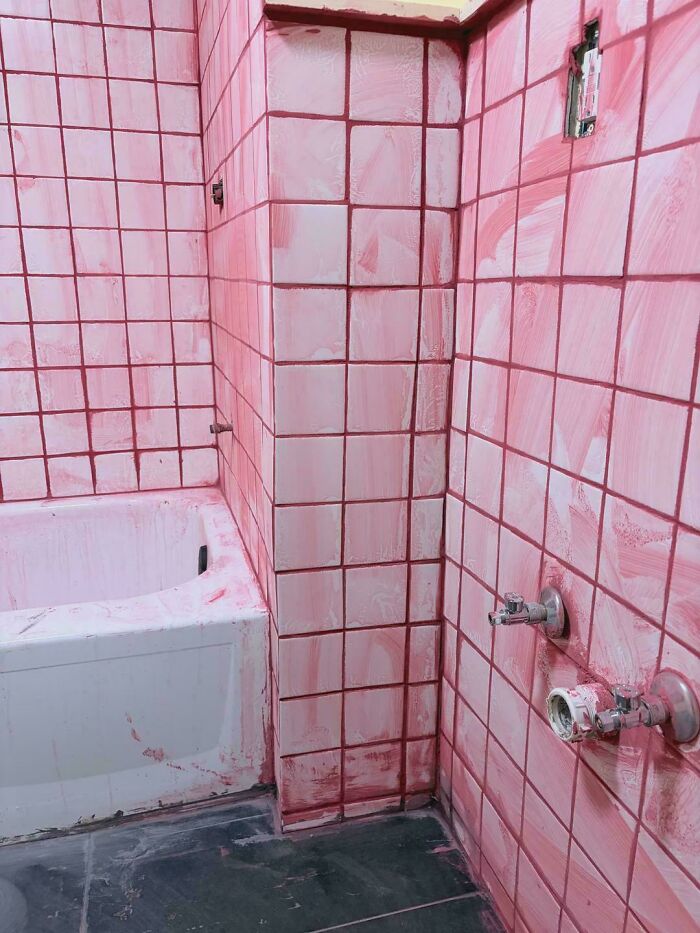 Wait, People Really Decorate Like This?! 40+ Hilarious Home Fails You Gotta See
