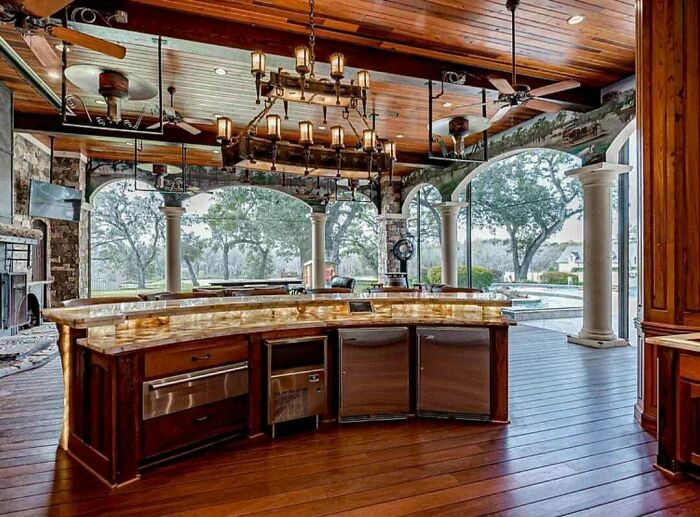 Wait, People Really Decorate Like This?! 40+ Hilarious Home Fails You Gotta See