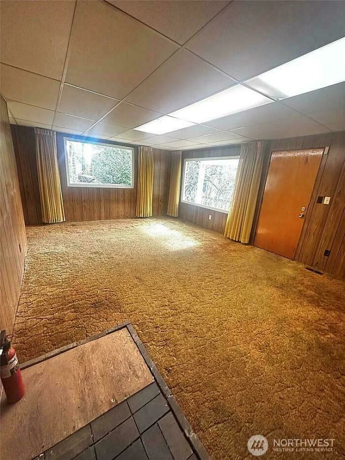 Wait, People Really Decorate Like This?! 40+ Hilarious Home Fails You Gotta See
