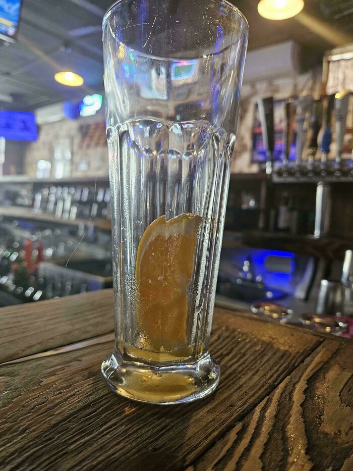 Customer Freaks Out When I Clear Her Beer Glass Because She’s 'Not Done'