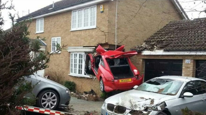 Parking Fails So Wild You'll Say, "Wait, They Parked Where?!"