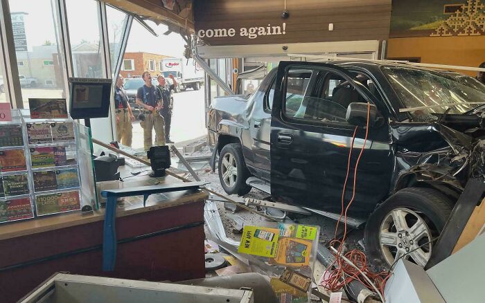 Parking Fails So Wild You'll Say, "Wait, They Parked Where?!"