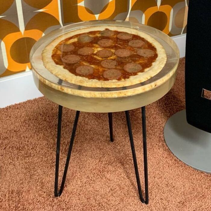 A Side Table Made From a Pizza Covered in Epoxy Resin (Pizza Lover’s Dream… or Nightmare)