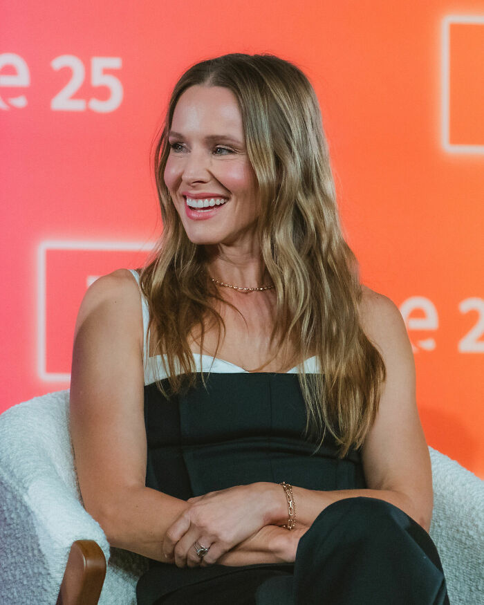 Kristen Bell: Smiling and Singing Since '84