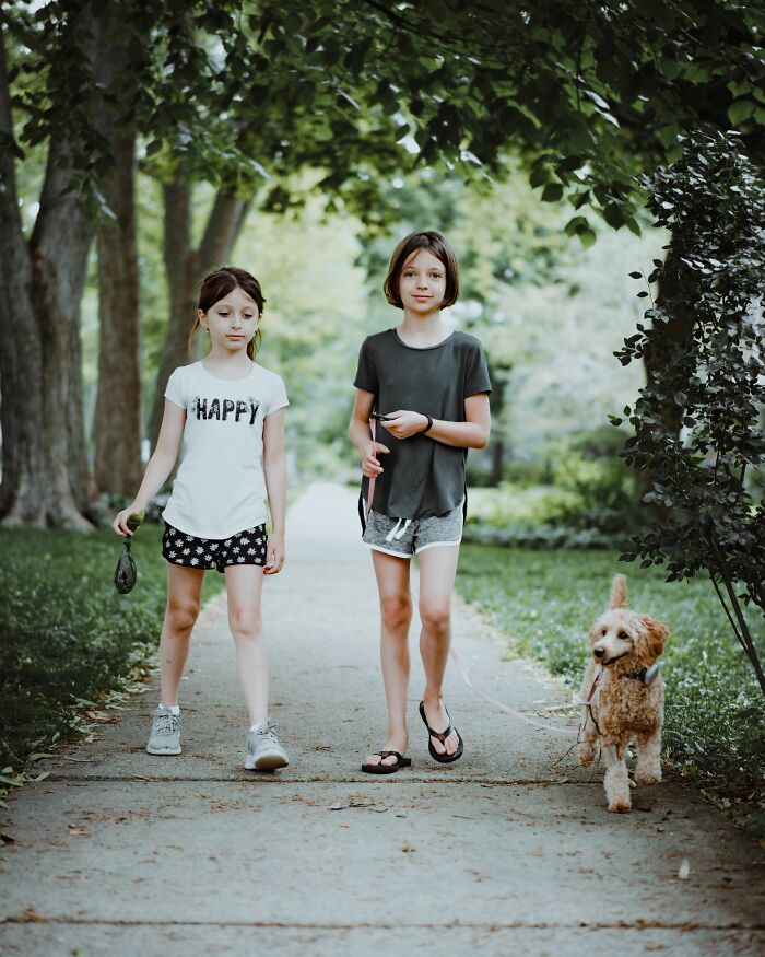 My Dog’s Hilariously Legit Scared of My Daughter’s Friend