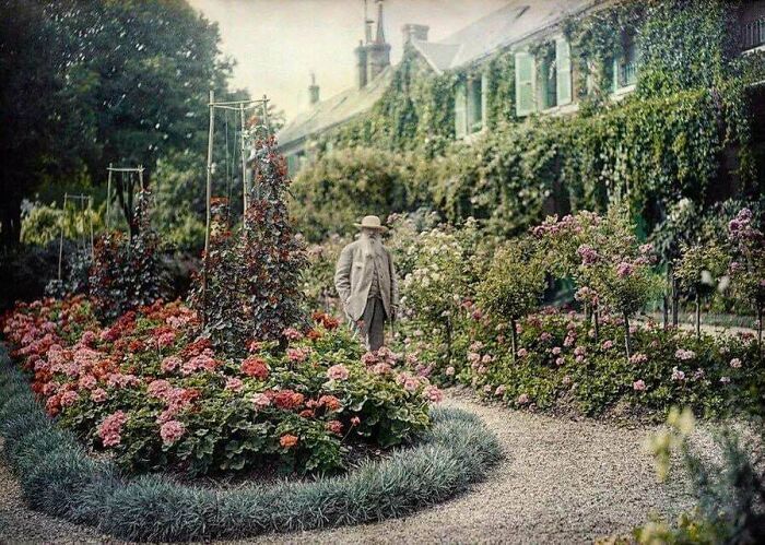Monet Chillin’ In His Garden, 1921