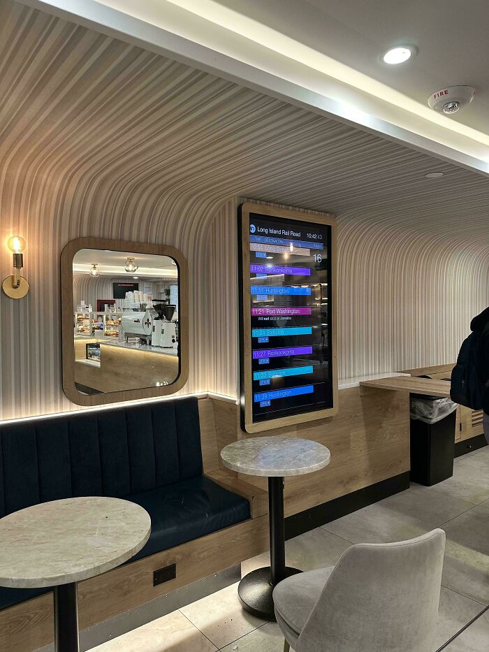 Train Schedule Screens in Every Penn Station Shop? Genius!