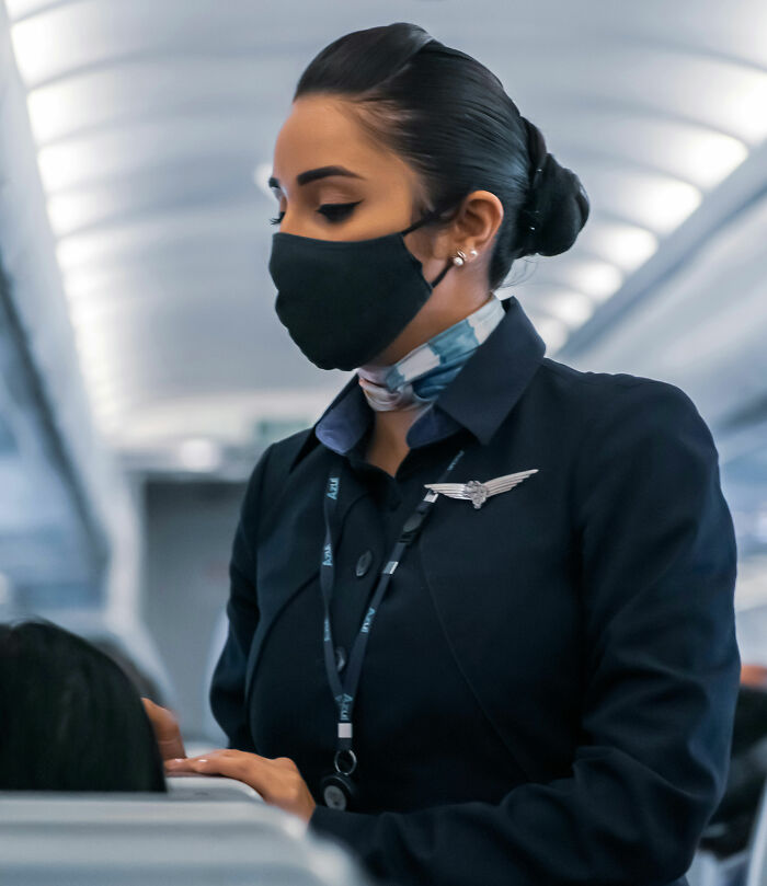 New Seat Squatting Trick Gets Foiled By Flight Attendant