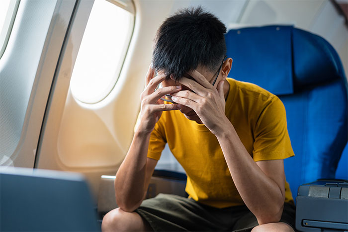 "I Want To Sit Next To My Girlfriend NOW!" — Demands Landing Turnaround