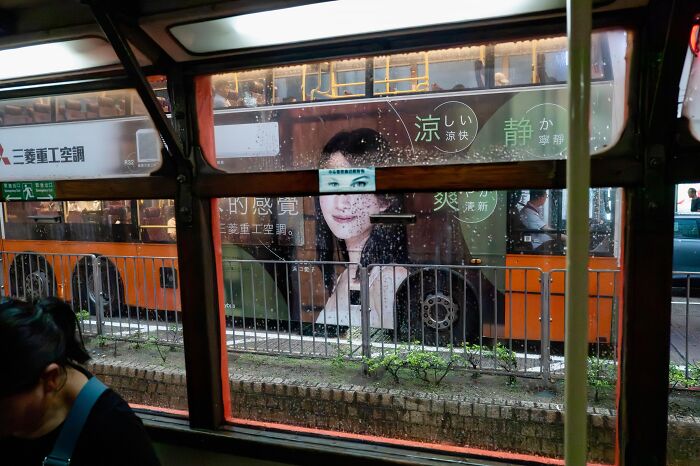 Wait, They Actually Snapped These Hilarious Street Coincidences? (35 Pics)