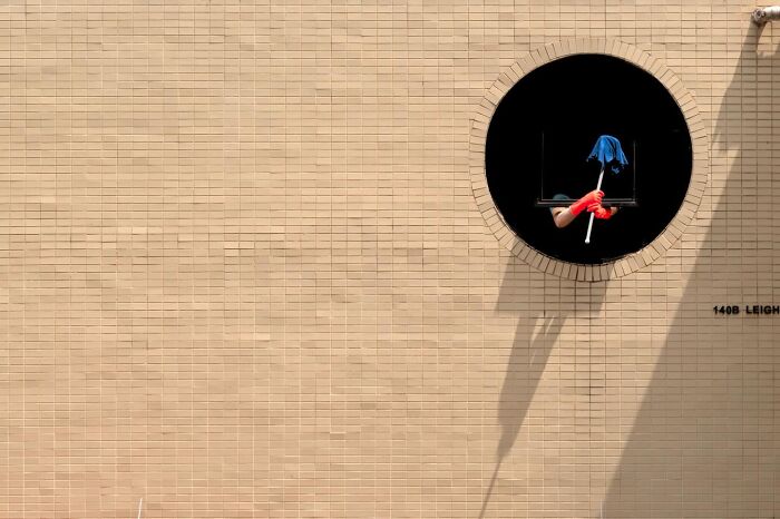 Wait, They Actually Snapped These Hilarious Street Coincidences? (35 Pics)