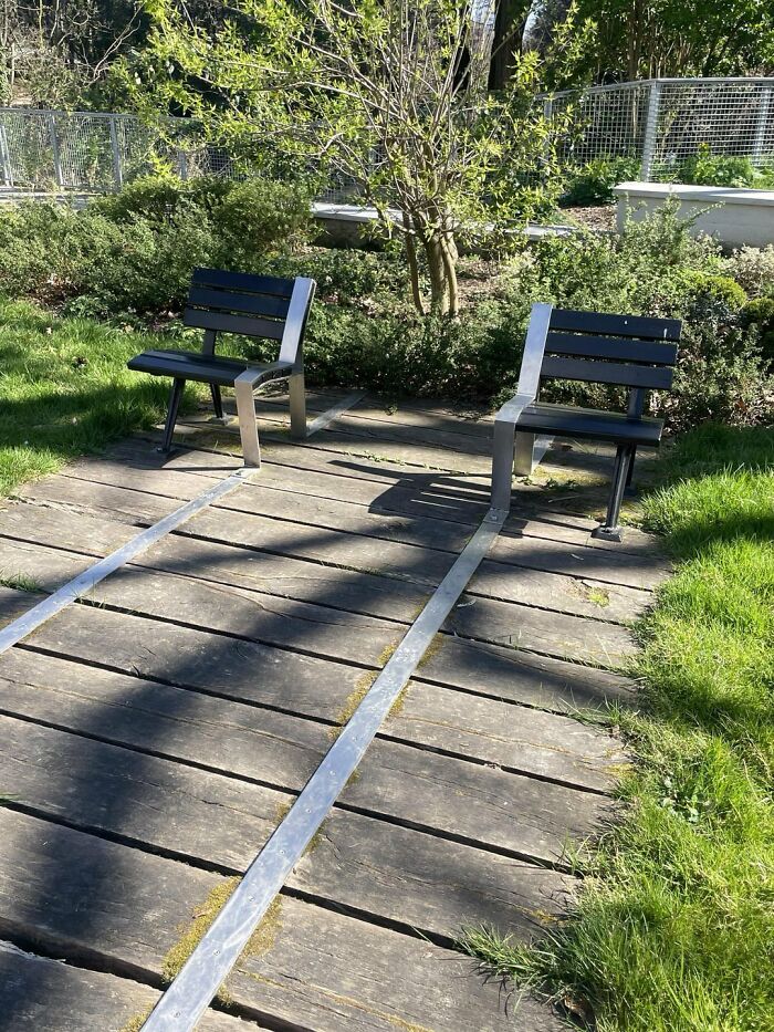 52 Design Fails That Tried To Help But Ended Up Hilariously Annoying
