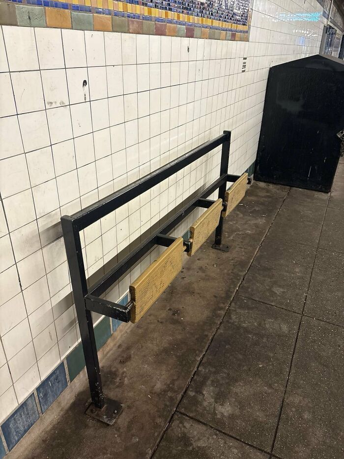 52 Design Fails That Tried To Help But Ended Up Hilariously Annoying