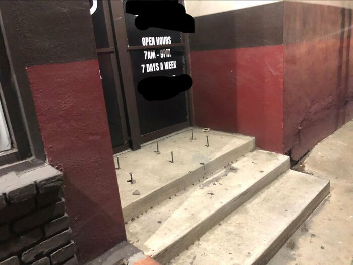 52 Design Fails That Tried To Help But Ended Up Hilariously Annoying