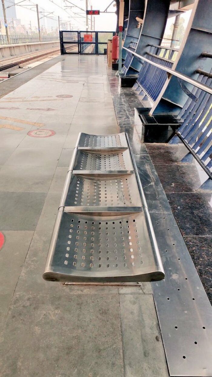 52 Design Fails That Tried To Help But Ended Up Hilariously Annoying