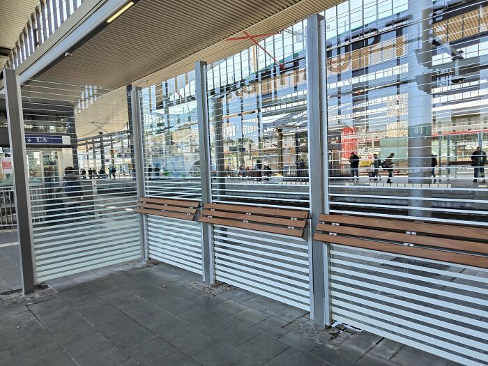 52 Design Fails That Tried To Help But Ended Up Hilariously Annoying
