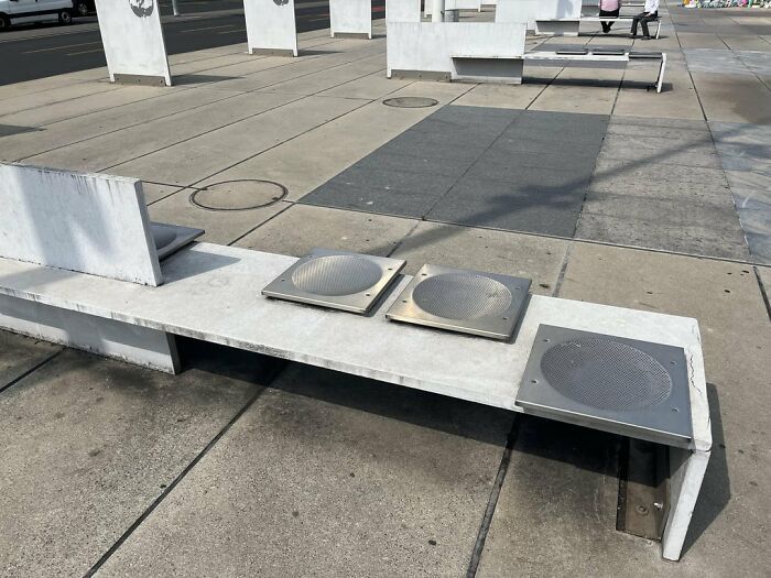 52 Design Fails That Tried To Help But Ended Up Hilariously Annoying