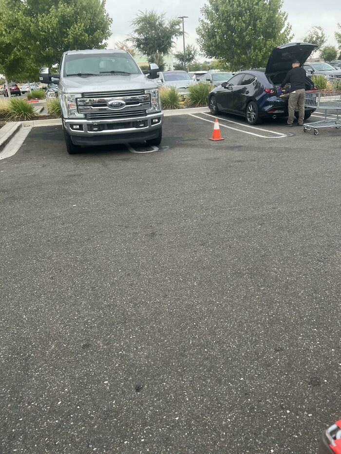 The Guy Who Even Brought His Own Cone To 'Reserve' A Spot