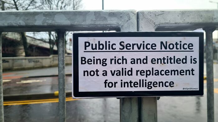Wait, They Actually Put These Hilarious Fake Signs Around Glasgow? (38 Pics)