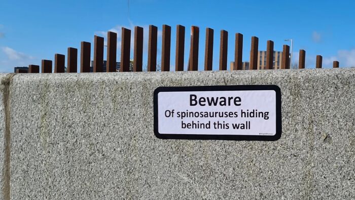 Wait, They Actually Put These Hilarious Fake Signs Around Glasgow? (38 Pics)