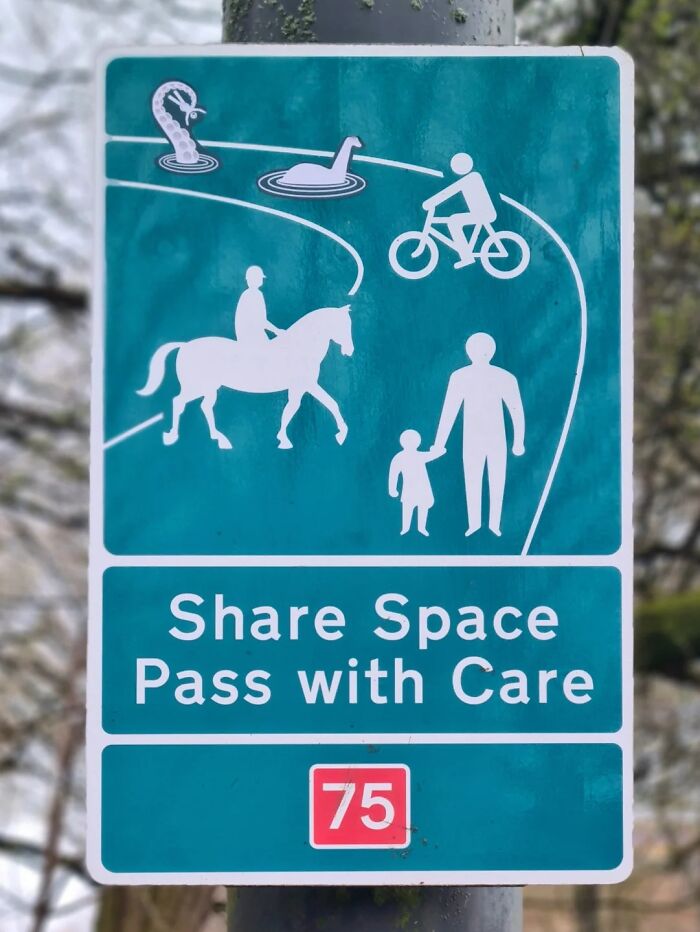 Wait, They Actually Put These Hilarious Fake Signs Around Glasgow? (38 Pics)
