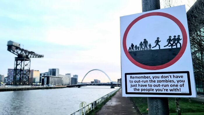 Wait, They Actually Put These Hilarious Fake Signs Around Glasgow? (38 Pics)
