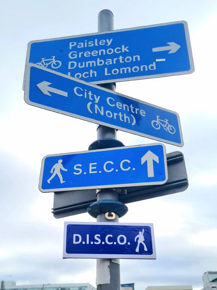 Wait, They Actually Put These Hilarious Fake Signs Around Glasgow? (38 Pics)
