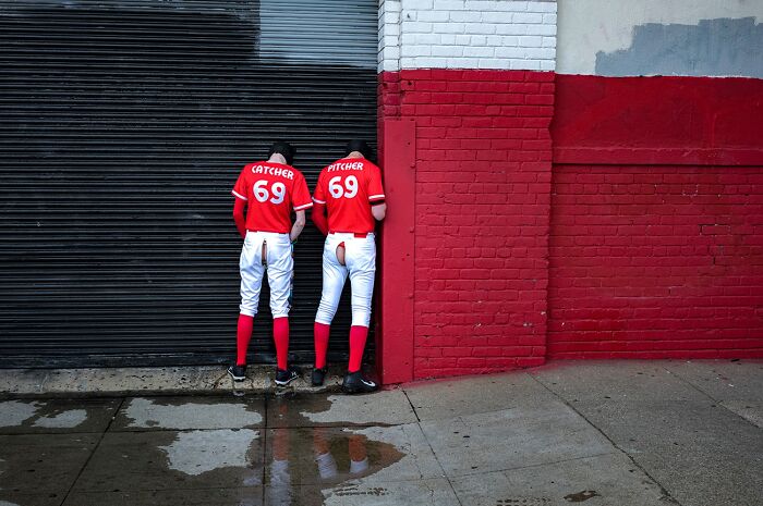 Wait, They Actually Snapped That?! 42 Street Pics That Are Too Weird To Believe
