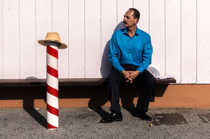 Wait, They Actually Snapped That?! 42 Street Pics That Are Too Weird To Believe