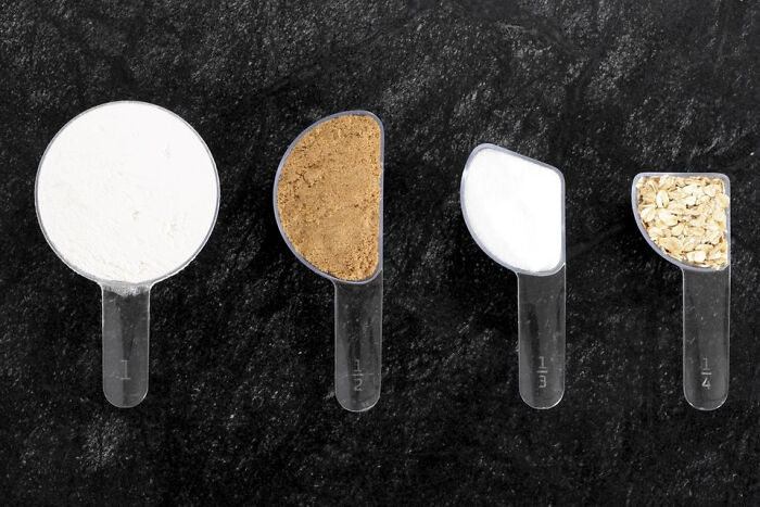 Measuring Cups That Actually Show You the Fractions Visually