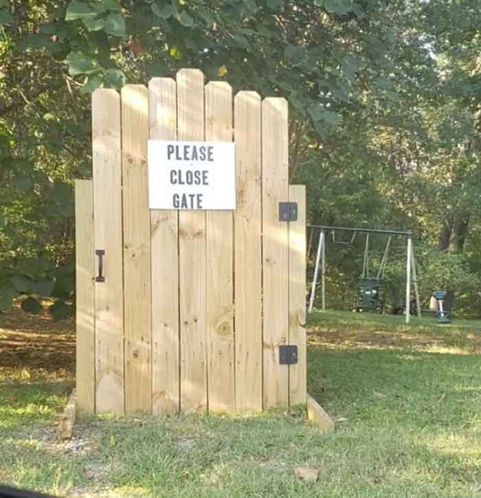 Whoa, These Signs Totally Blew Their One Job!