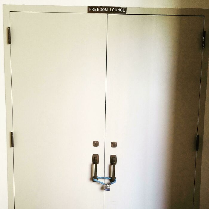 Whoa, These Signs Totally Blew Their One Job!