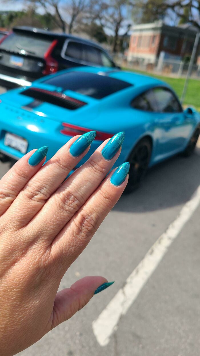Wait, They Totally Matched By Accident?! 68 Paint Color Pairings That Are So Perfect It’s Crazy