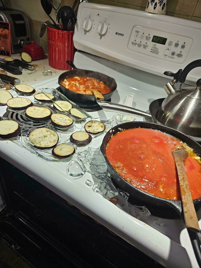 There’s a Reason Oven Racks Exist… Learned It the Hard Way