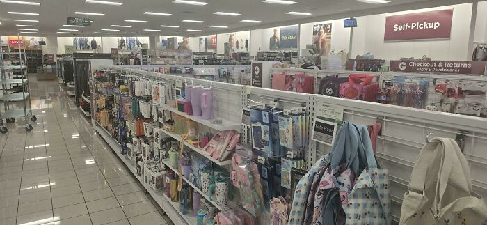 Kohl’s Makes You Walk a Maze of Junk Before You Pay