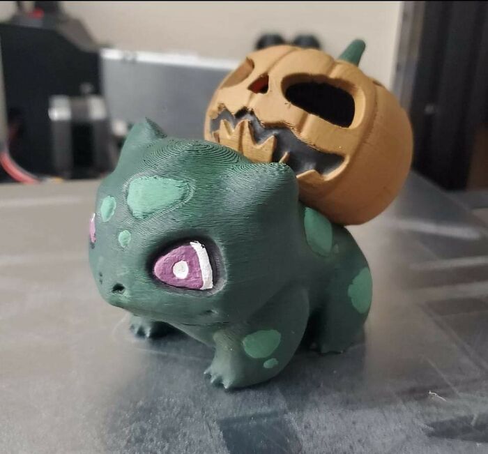Goth Bulbasaur Ready To Rock The Night!