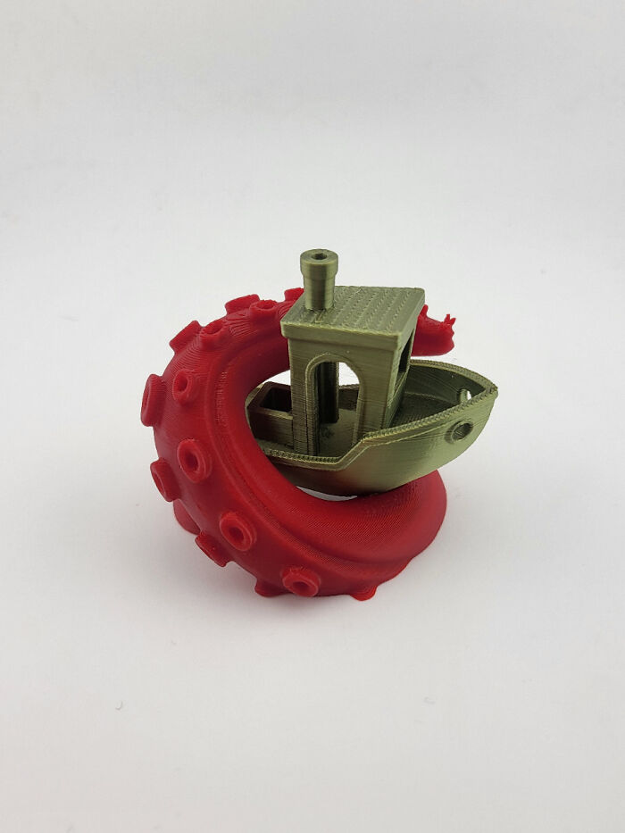 Benchy Tentacle Stand – Tentacles Meet Your Boat!