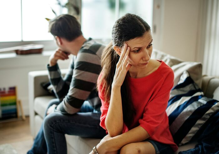56 WTF Moments When Guys Found Out Their Girlfriends Were Sneaky Cheaters